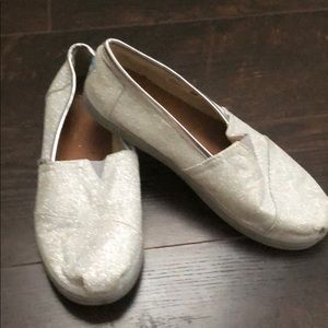 Toms shoes